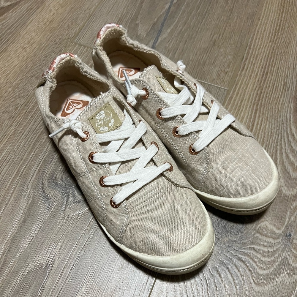 Women’s Beige Shoes